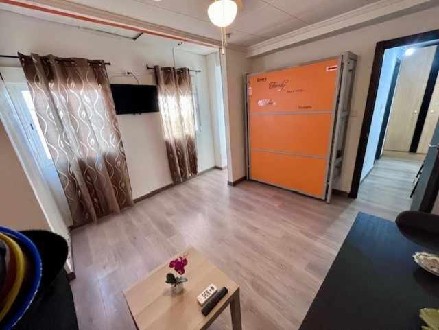 Loft Interior Y Tranquilo Petrer B Apartment Bagian luar foto