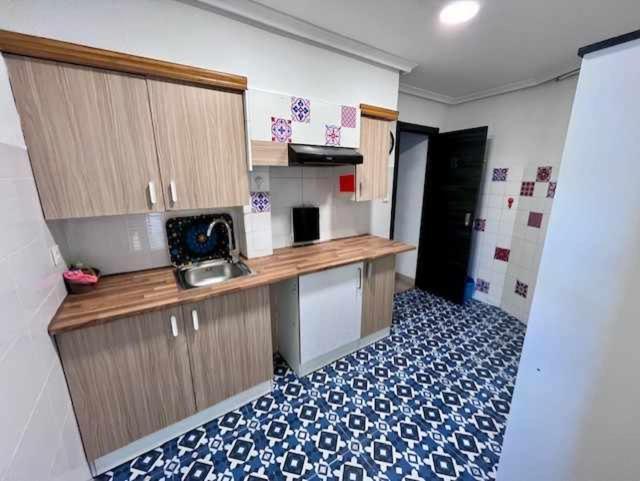 Loft Interior Y Tranquilo Petrer B Apartment Bagian luar foto