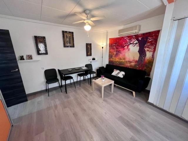 Loft Interior Y Tranquilo Petrer B Apartment Bagian luar foto
